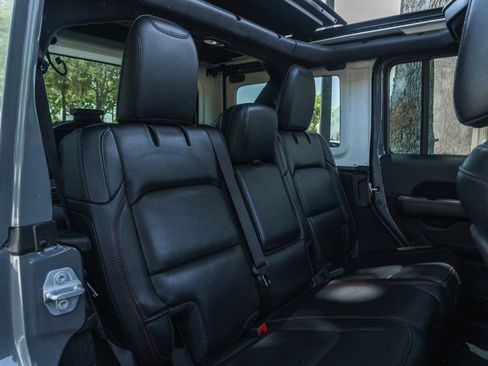 Used 2021 Jeep Wrangler Unlimited Rubicon AWD/4WD image 23