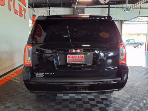 Used 2019 GMC Yukon XL SLT w/ Open Road Package image 5