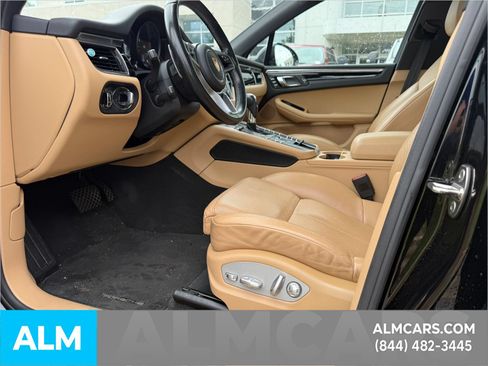 Used 2017 Porsche Macan AWD/4WD image 12
