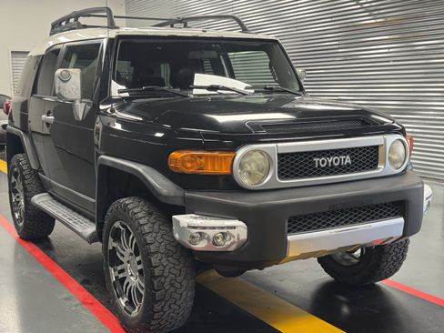 Used 2008 Toyota FJ Cruiser 4WD image 3
