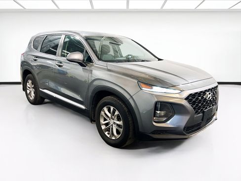 Used 2020 Hyundai Santa Fe SE image 3