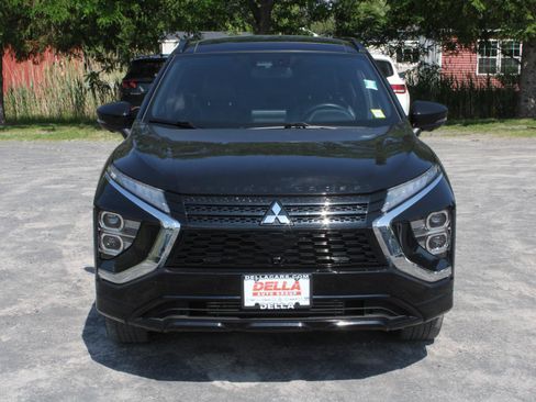 Used 2025 Mitsubishi Eclipse Cross SEL AWD/4WD image 2