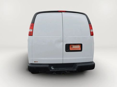 Used 2021 Chevrolet Express 2500 w/ Driver Convenience Package RWD image 5