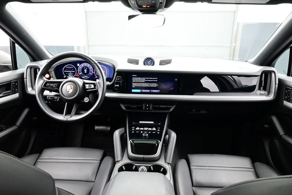 Certified 2024 Porsche Cayenne Coupe AWD/4WD image 20