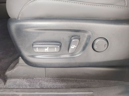 Used 2019 Lexus GX 460 image 13