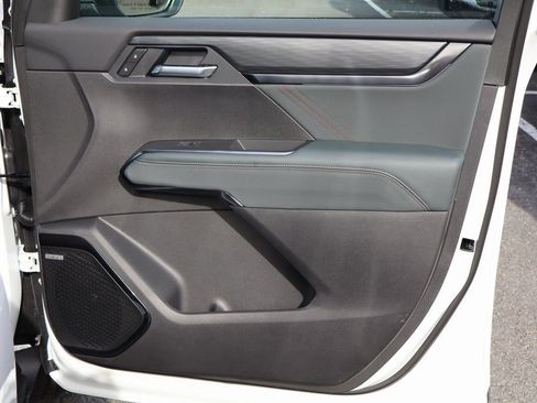 New 2026 GMC Acadia AT4 w/ Luxury Package AWD/4WD image 27