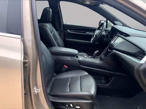 Used 2023 Cadillac XT5 Premium Luxury FWD image 8
