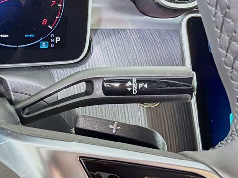 New 2026 Mercedes-Benz C 300 4MATIC Sedan image 18