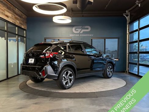 Used 2026 Subaru Crosstrek 2.5i Premium AWD/4WD image 3