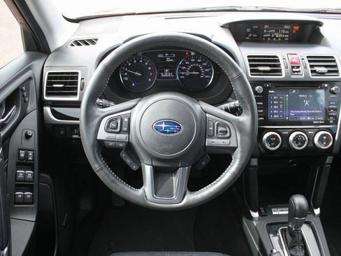 Used 2018 Subaru Forester 2.5i Touring w/ Popular Package #2 image 10