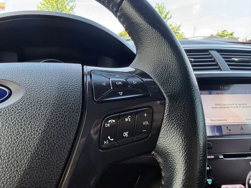 Used 2018 Ford Explorer Sport AWD/4WD image 30