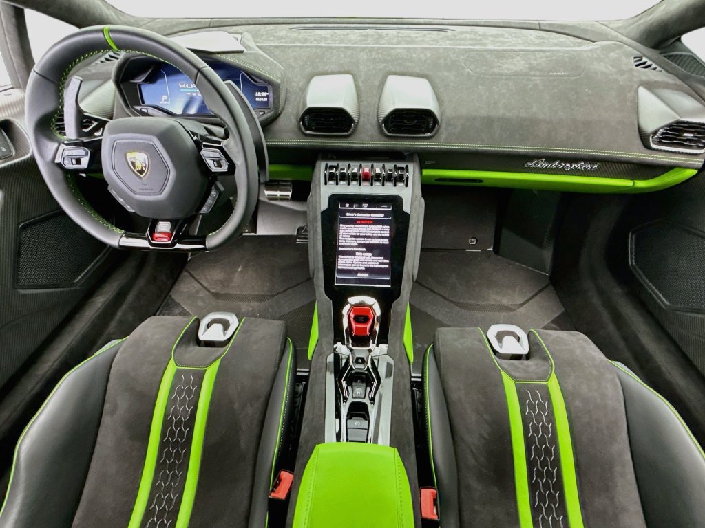 Used 2024 Lamborghini Huracan Tecnica RWD image 13