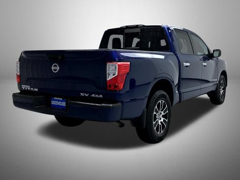Used 2021 Nissan Titan SV w/ SV Convenience Package AWD/4WD image 5