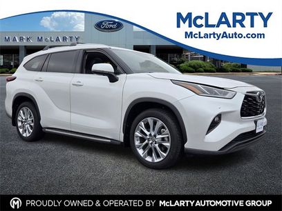 Used 2024 Toyota Highlander XLE