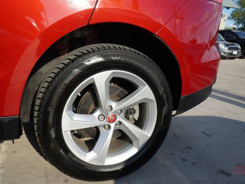 Used 2019 Jaguar F-PACE Premium image 10