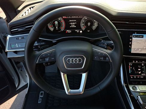 Used 2024 Audi Q8 Prestige AWD/4WD image 20