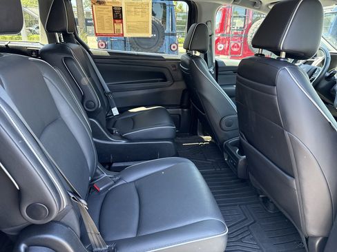 Used 2024 Honda Odyssey Elite image 33