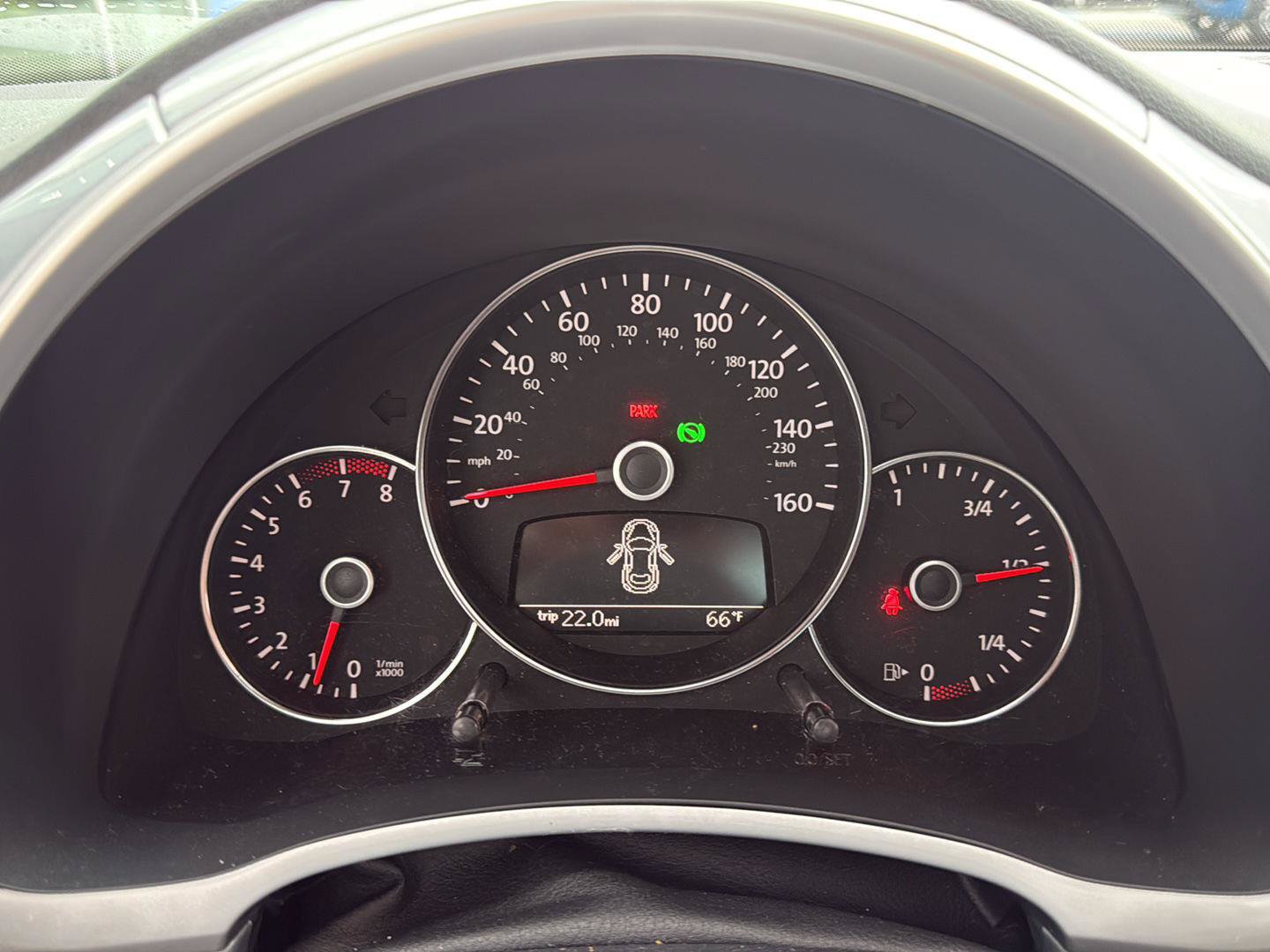 Used 2012 Volkswagen Beetle 2.5 FWD image 9