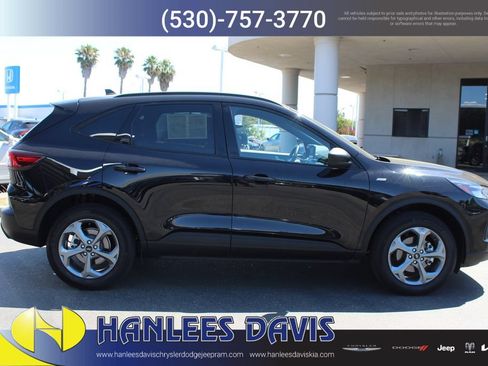 Used 2025 Ford Escape ST-Line AWD/4WD image 6