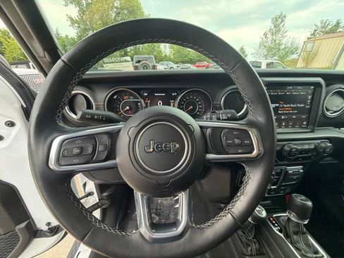 Used 2023 Jeep Wrangler Unlimited Sahara w/ Cold Weather Group AWD/4WD image 23