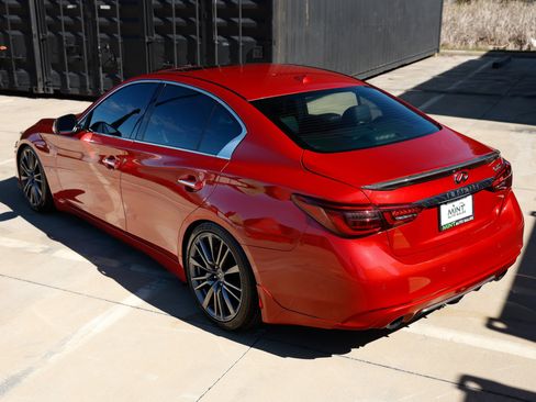 Used 2018 INFINITI Q50 Red Sport 400 w/ Sensory Package (Sport) image 10