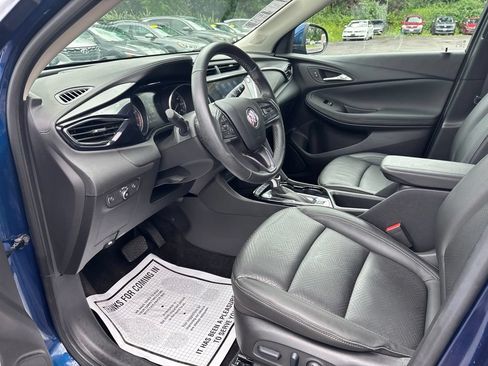 Used 2023 Buick Encore GX Essence w/ Experience Buick Package FWD image 9