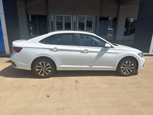 Used 2024 Volkswagen Jetta S FWD image 8