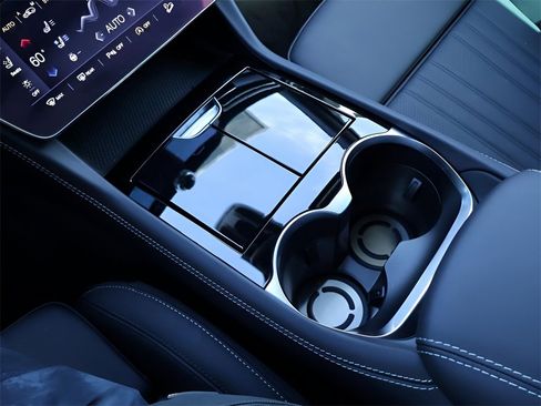 New 2025 Maserati Grecale Modena image 28