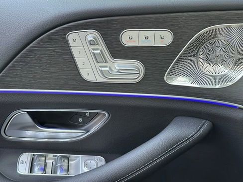 Certified 2025 Mercedes-Benz GLS 450 4MATIC image 26