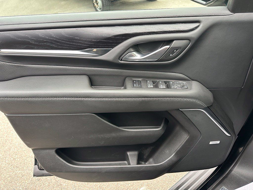 Used 2022 GMC Yukon XL Denali AWD/4WD image 18