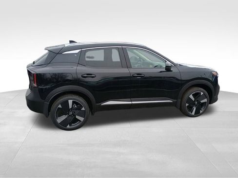 New 2025 Nissan Kicks SR image 7