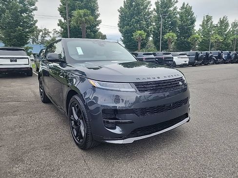 New 2026 Land Rover Range Rover Sport Dynamic SE AWD/4WD image 9