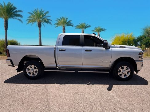 Used 2026 RAM 2500 Big Horn AWD/4WD image 7