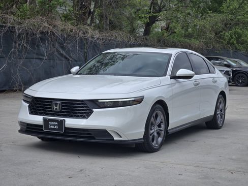 Used 2024 Honda Accord EX image 4