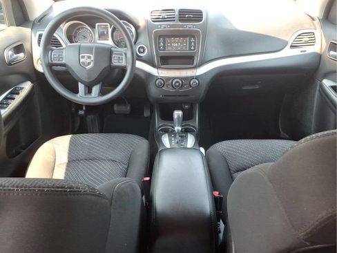 Used 2016 Dodge Journey SE w/ Flexible Seating Group FWD image 8