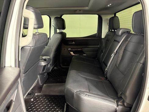 Used 2024 Toyota Tundra Limited AWD/4WD image 37