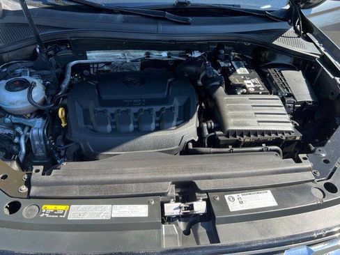 Used 2020 Volkswagen Tiguan SE AWD/4WD image 11