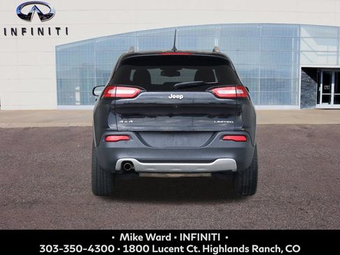 Used 2017 Jeep Cherokee Limited AWD/4WD image 6