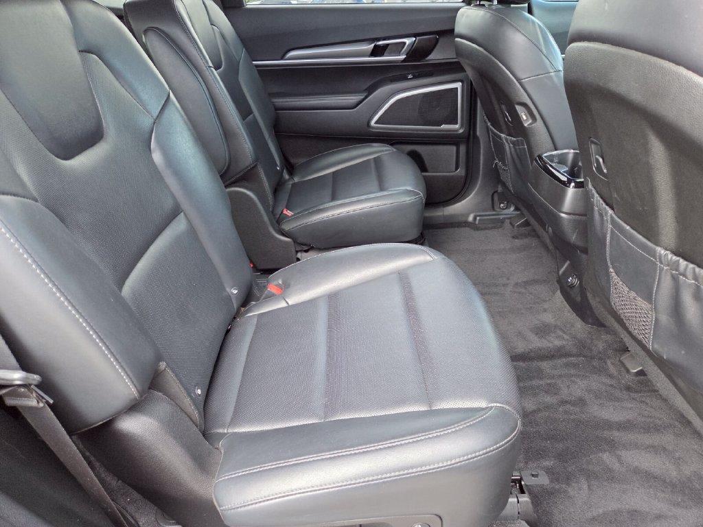 Used 2020 Kia Telluride S FWD image 18