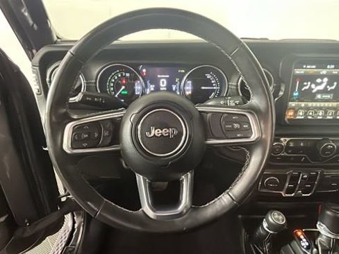 Used 2023 Jeep Wrangler Unlimited Sahara w/ Cold Weather Group AWD/4WD image 13