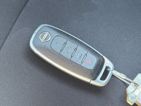 Used 2025 Nissan Sentra S FWD image 19