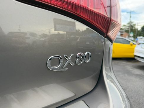 Used 2015 INFINITI QX80 4WD w/ Theater Package image 10