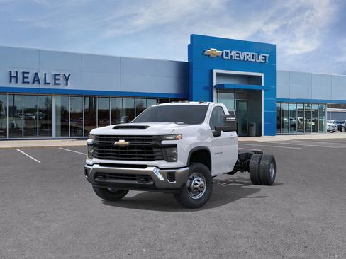 New 2025 Chevrolet Silverado 3500 W/T w/ WT Convenience Package image 42