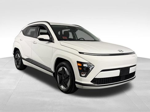 Used 2024 Hyundai Kona SEL FWD image 5