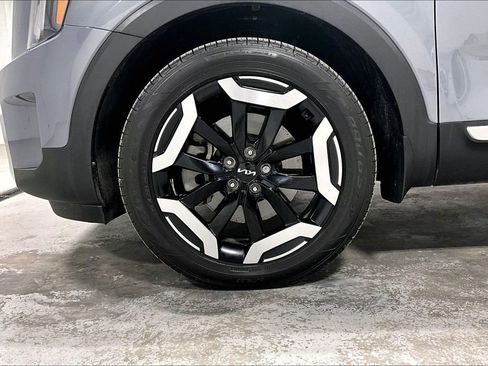 Used 2024 Kia Telluride S w/ S Sunroof Package image 11