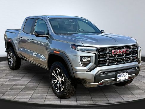 Used 2025 GMC Canyon AT4 AWD/4WD image 3