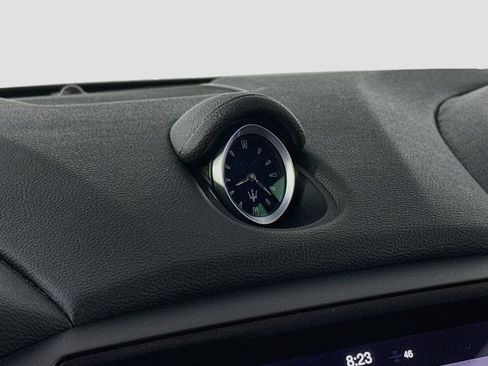 Used 2023 Maserati Ghibli Modena RWD image 21