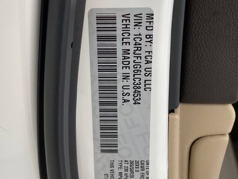 Used 2020 Jeep Grand Cherokee Summit w/ Platinum Series Group image 22