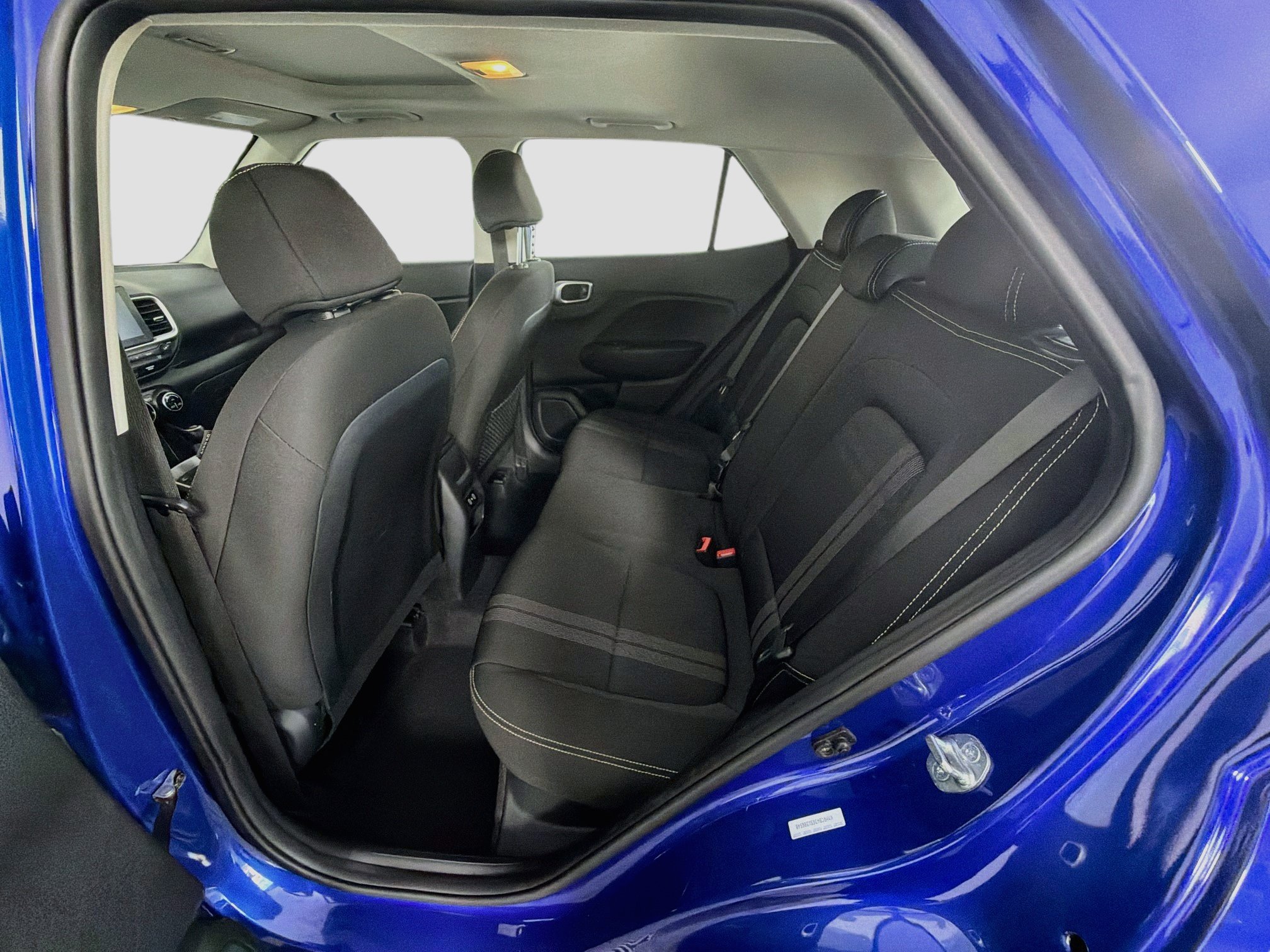 Used 2025 Hyundai Venue SEL FWD image 29