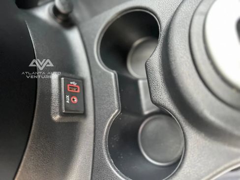 Used 2018 Nissan Versa Note SV image 42